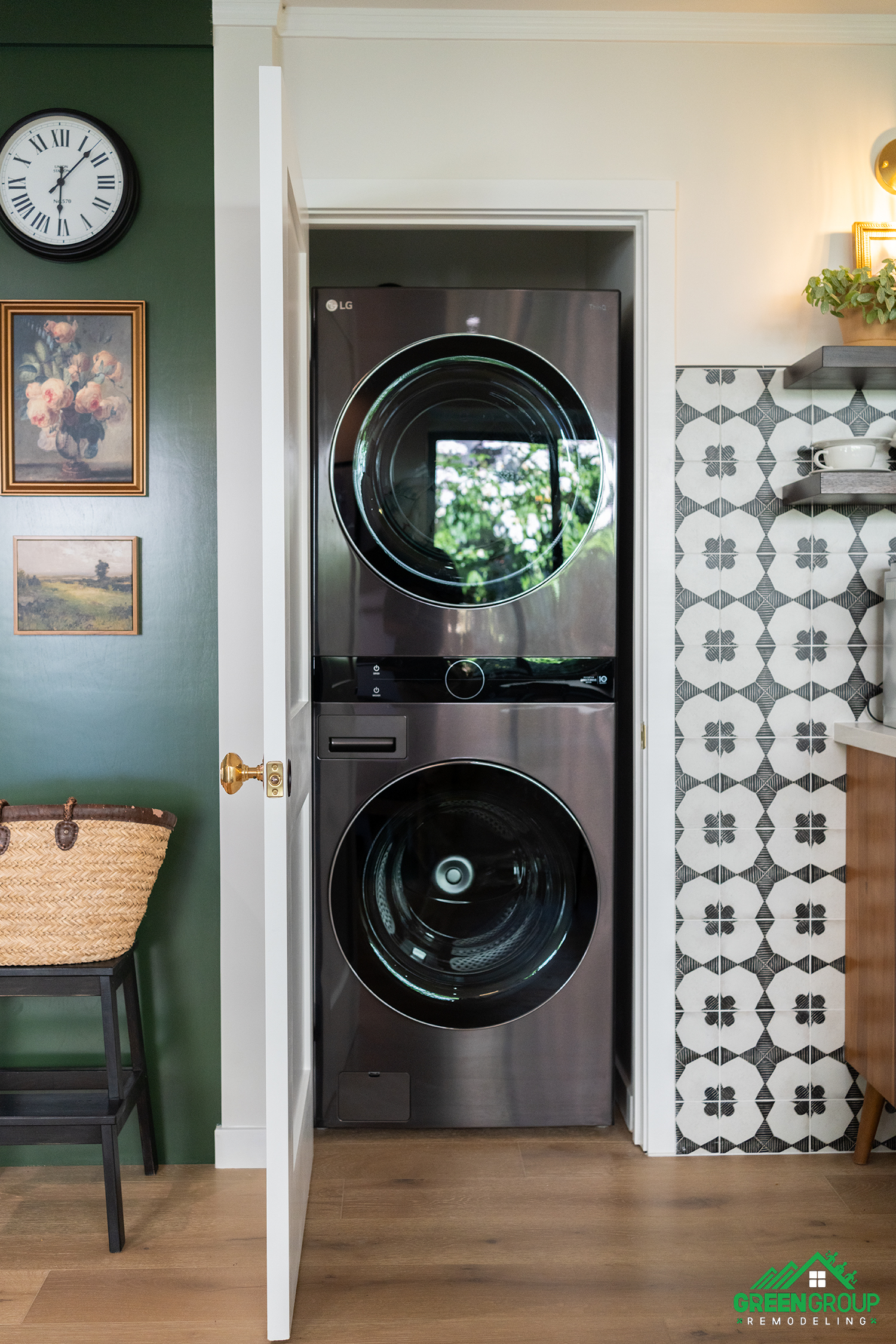 are closet walls load bearing? picture of a laundry closet wall.