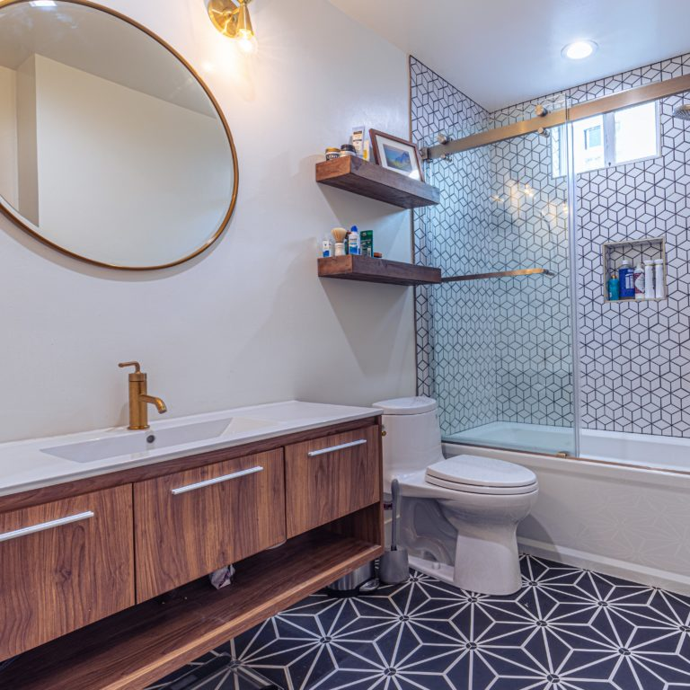bathroom remodel ideas on a budget 