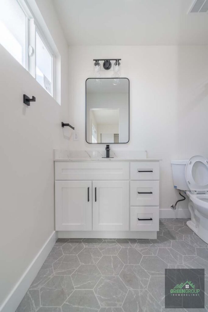 batroom_remodel_031