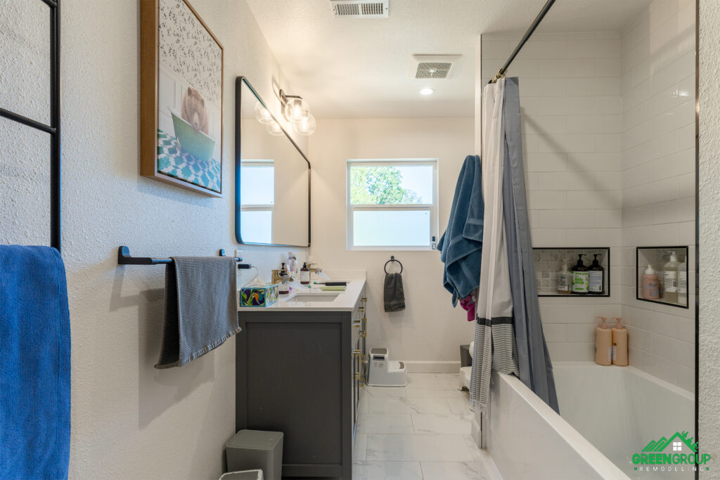 batroom_remodel_065